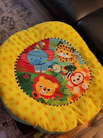Photo of free baby playmat and tummy time cushion (East Village E20) #1