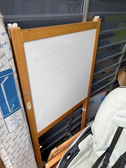 Photo of free Kids art easel (Oradell) #1