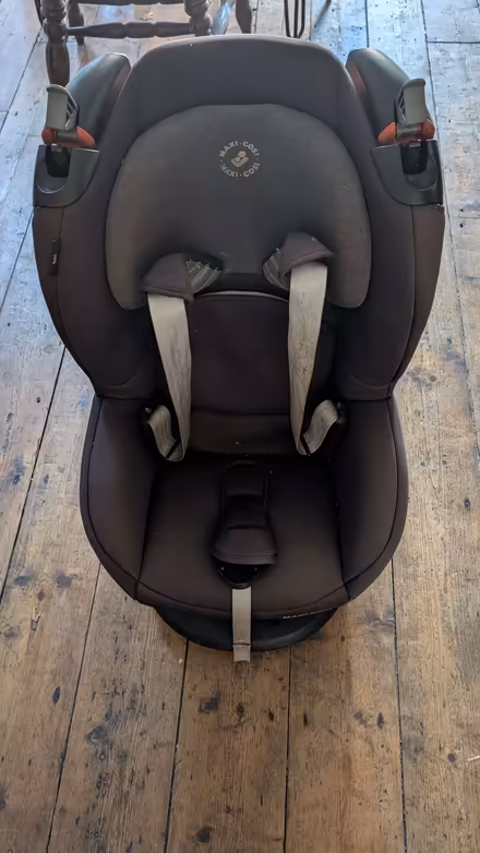 Photo of free Car Seat (Stroud GL5) #1