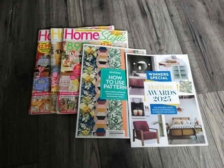 Photo of free A few recent house magazines (Bradway S17) #1