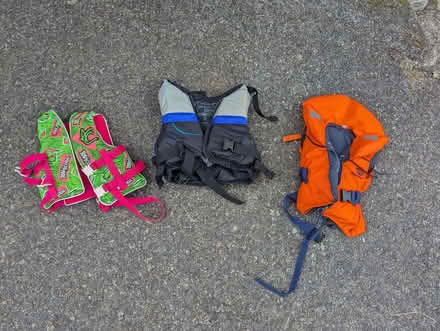 Photo of free Buoyancy aids for small children (Hugus TR3) #1