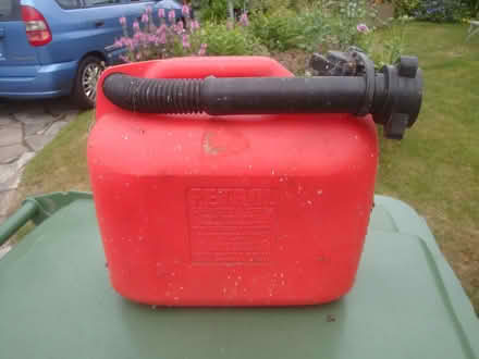 Photo of free Petrol can. 5 litre (Penn Hill BH14) #1