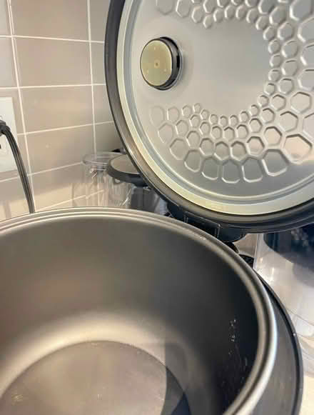 Photo of free Rice cooker (seng kang) #2