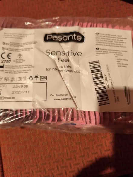 Photo of free Sealed 72 Pasante Sensitive Feel condoms (Church RG2) #1