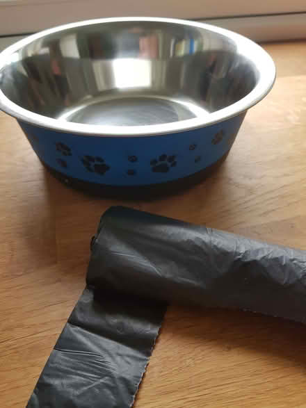Photo of free Pet bowl & dog bags (Kendal LA9) #1