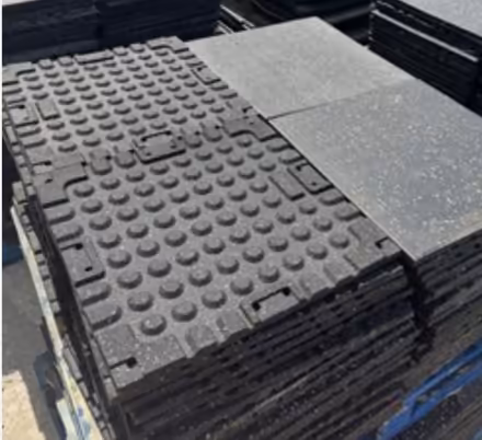 Photo of Rubber mats tiles (Welling DA16) #1