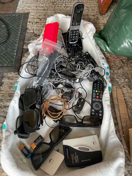 Photo of free Wires (Langley SL3) #1