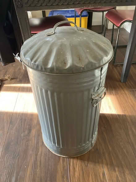 Photo of free Metal Bin (Camberwell) #1