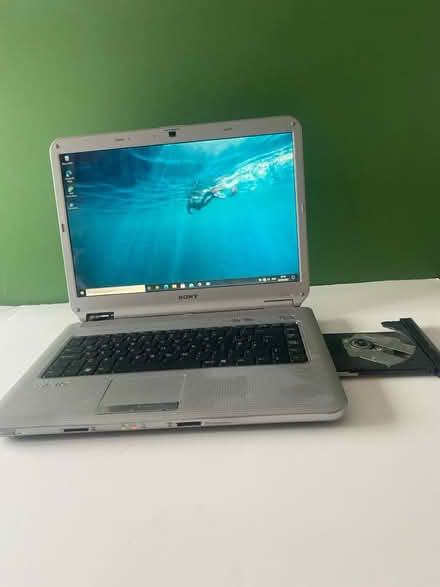 Photo of free Sony Vaio Windows Laptop (Perdiswell WR3) #1