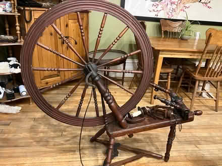 Photo of free Amazing spinning wheel (Hintonburg) #1