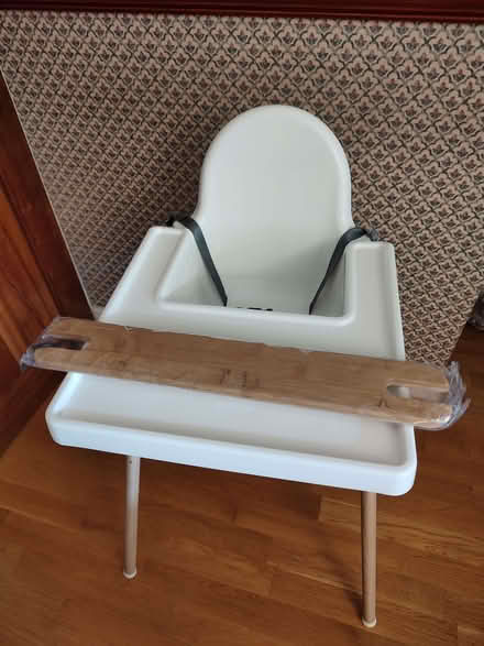Photo of free High chair with wooden foot rest (Banners Gate B73) #2