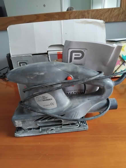 Photo of free electric sander (kidderminster DY10) #1