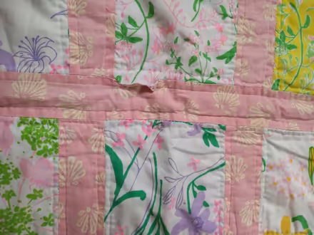 Photo of free Cot quilt (Twyford RG10) #1