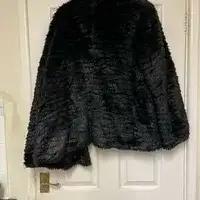 Photo of free faux fur jacket (Moor Allerton LS17) #1