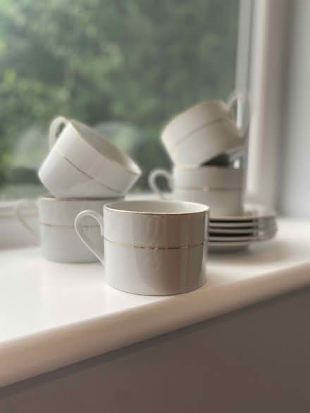 Photo of free 5 cups and saucers with gold trim (CH65) #2