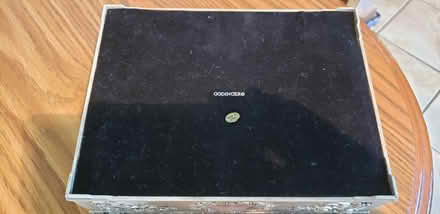 Photo of free 'Antique' Jewelry / Trinket box (Carol Stream, IL) #4