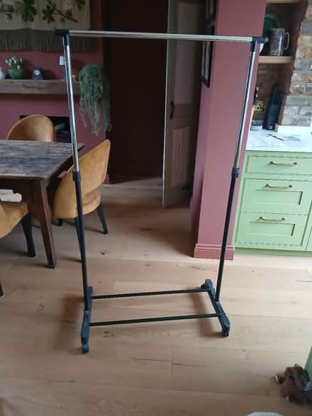 Photo of free Clothes rail single (TW12) #1
