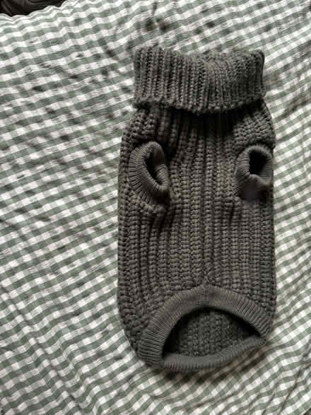Photo of free Barbour dog jumper (Chesterfield S40) #2