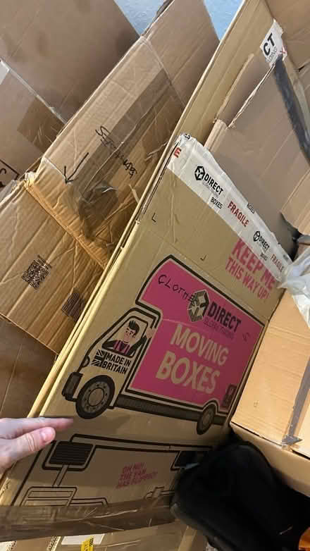 Photo of free 10-15 Boxes (Merton SW19) #2