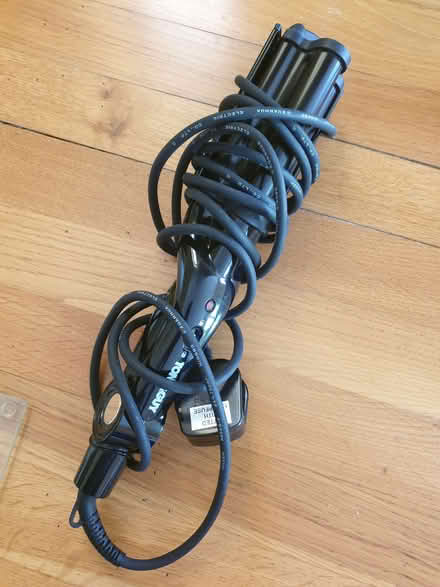 Photo of free Toni&Guy Barrel Waver (Radford Semele CV31) #2