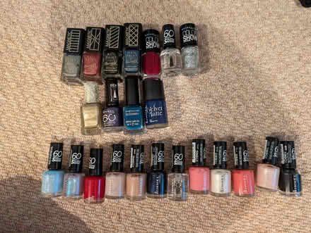 Photo of free Loads of nail polish (Hornby LA2) #1