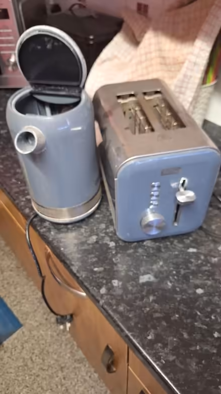 Photo of free Kettle & Toaster (Gillingham ME7) #1