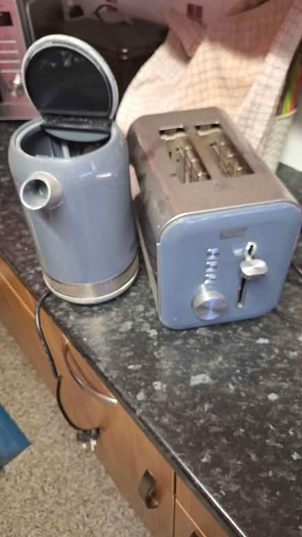 Photo of free Kettle & Toaster (Gillingham ME7) #1