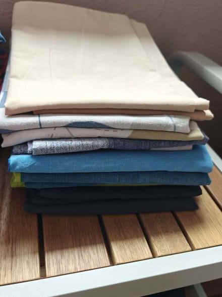 Photo of free Used and usable Duvet cover sets & fitted sheets (Kenley CR8) #1