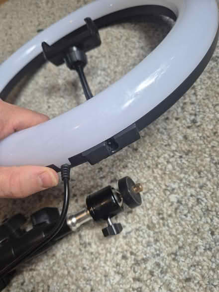 Photo of free Ring light w tripod/phone stand (SE15) #2
