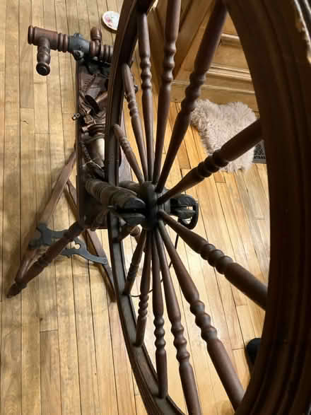 Photo of free Amazing spinning wheel (Hintonburg) #2