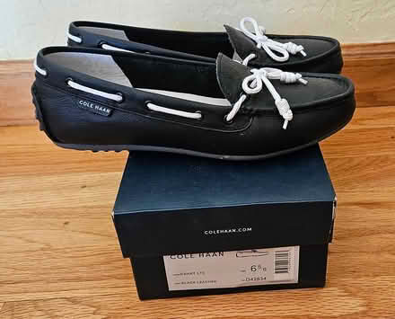 Photo of free Women's shoes size 6.5 almost new (south los altos) #3