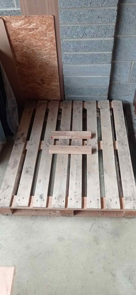 Photo of free Pallets (Bretton) #1