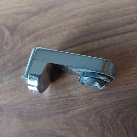 Photo of free chrome toilet roll holder and magnetic soap holder (Fords Farm RG31) #2