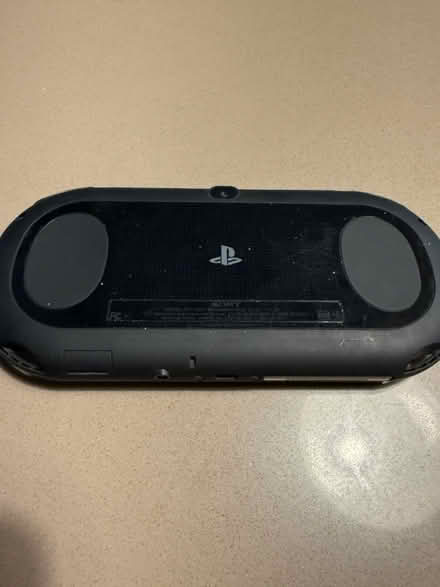 Photo of free PS Vita (95070) #3