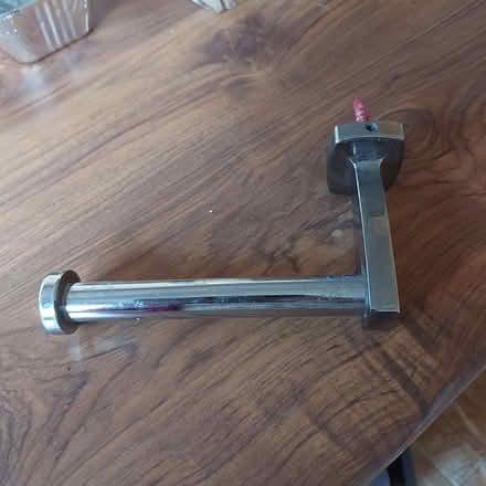 Photo of free chrome toilet roll holder and magnetic soap holder (Fords Farm RG31) #1