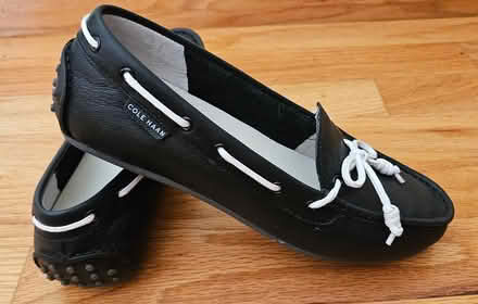 Photo of free Women's shoes size 6.5 almost new (south los altos) #1