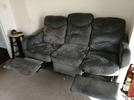 Photo of free Reclining sofa (Peterhouse Mews CB4) #2