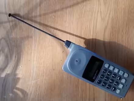 Photo of free very old cell phone (Ann Arbor near Hillside Terr.) #1