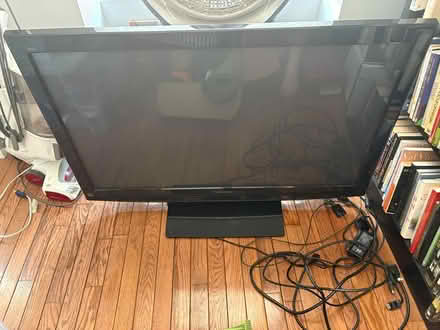 Photo of free 43'' HD TV (Panasonic Plasma) (Carroll Gardens) #1