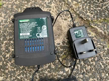 Photo of free Hedge trimmer with dodgy battery (Ochiltree KA18) #2
