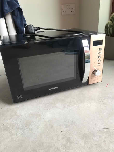 Photo of free Microwave (Glasnevin, Dublin 11) #1