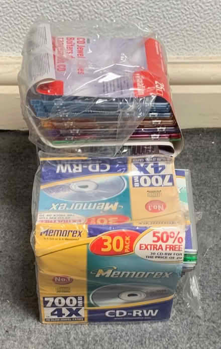 Photo of free Rewritable cds and spare slim cases (Chorlton M21) #1