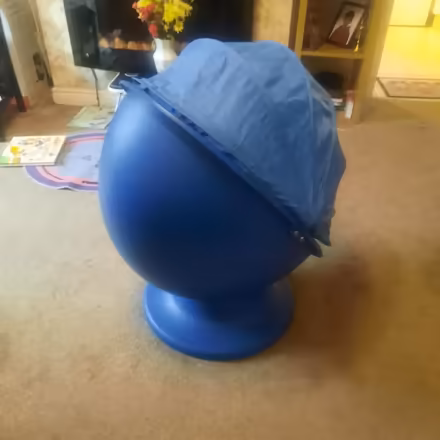 Photo of free Spinning chair (Ls96QN) #4