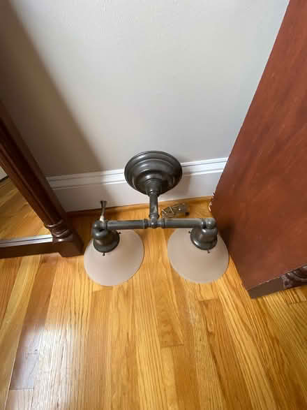 Photo of free Light (McLean, Va) #2