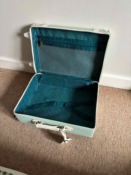 Photo of free Children’s Olli Ella suitcase (Chesterfield S40) #4