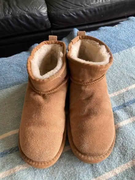 Photo of free UGG Ankle Boots, size UK5/EU39 (Putnoe MK41) #3