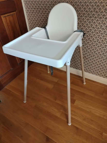 Photo of free High chair with wooden foot rest (Banners Gate B73) #3