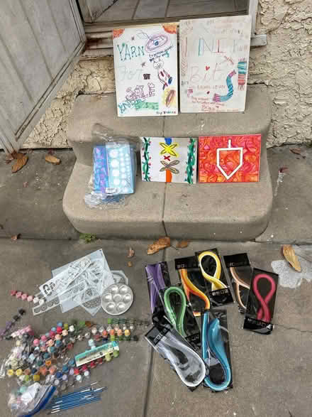 Photo of free Art supplies (Beverly Grove in Los Angeles) #1