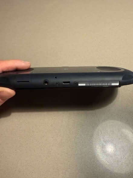 Photo of free PS Vita (95070) #4