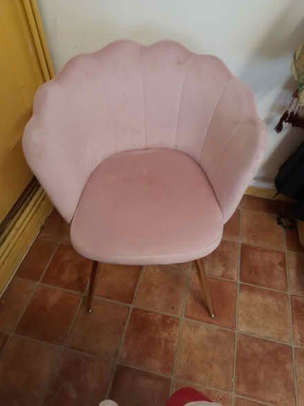 Photo of free Pink plush dining chair - gold legs (Mums TW11) #3